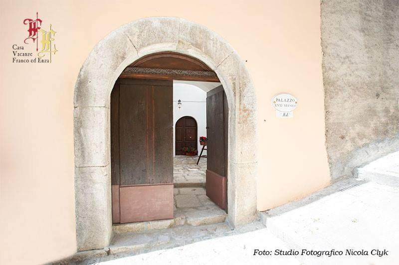 Casa Vacanze - Franco Ed Enza Bed & Breakfast San Gregorio Magno Exterior photo